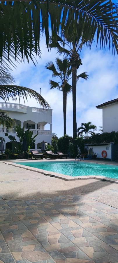 Dulaa Deema Residence Brufut Heights Tranquil Esterno foto