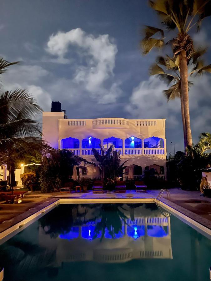 Dulaa Deema Residence Brufut Heights Tranquil Esterno foto