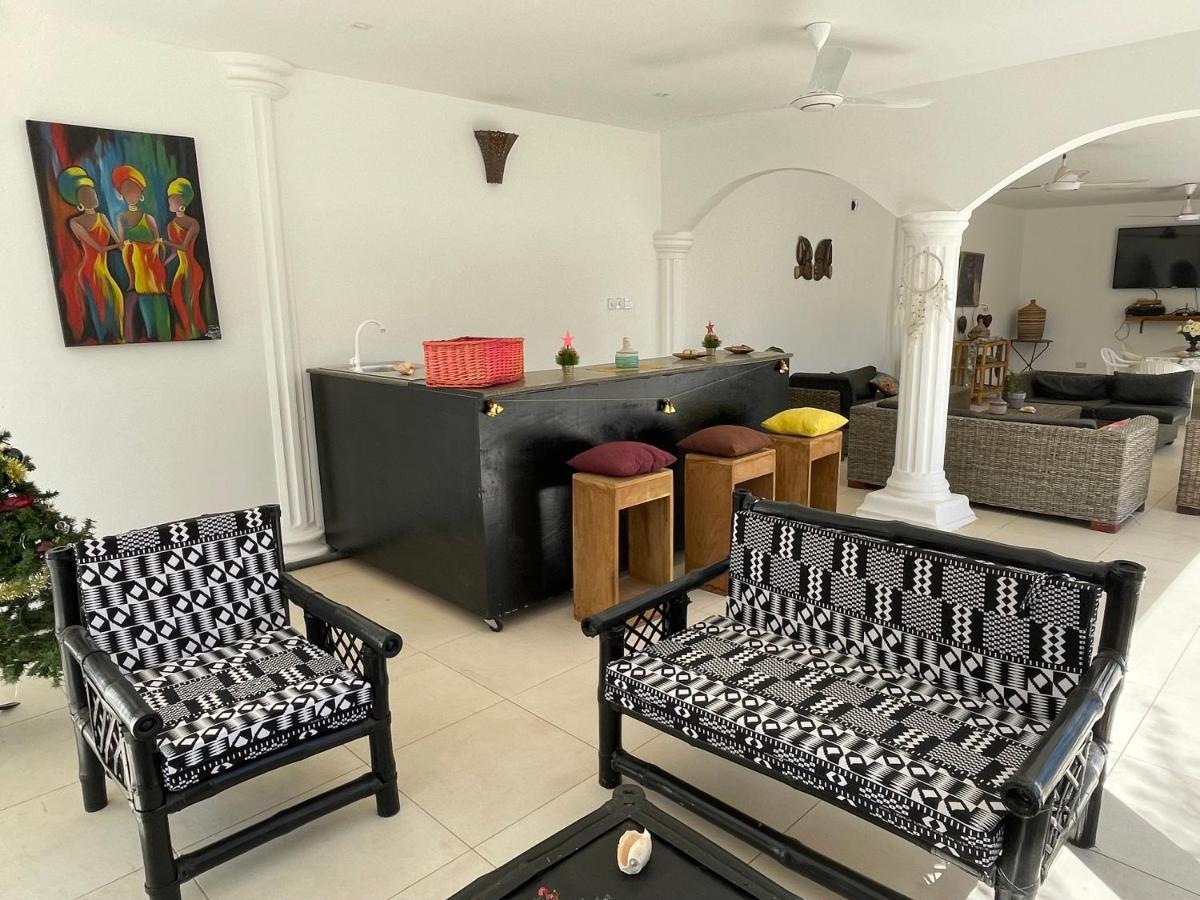 Dulaa Deema Residence Brufut Heights Tranquil Esterno foto
